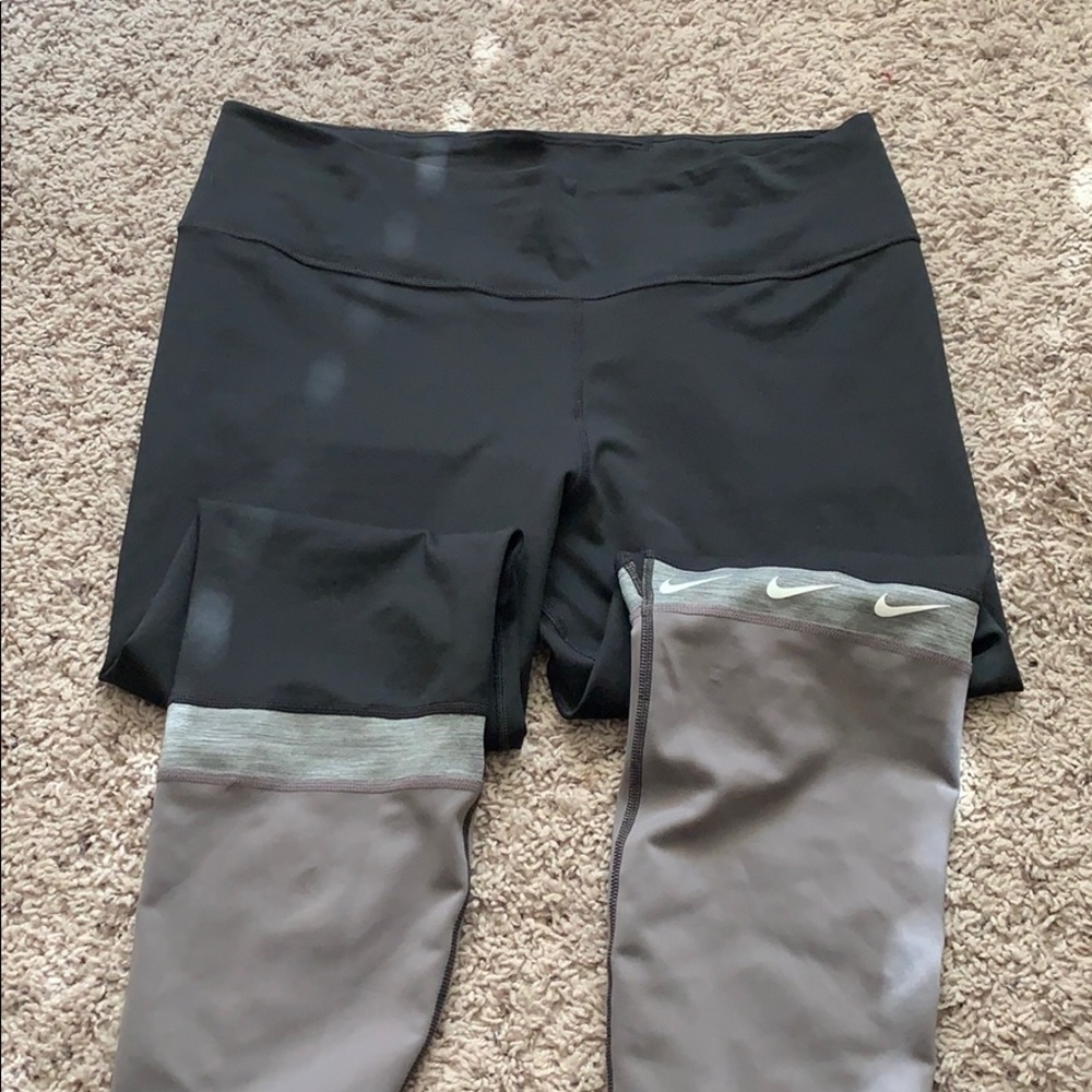 Nike leggings